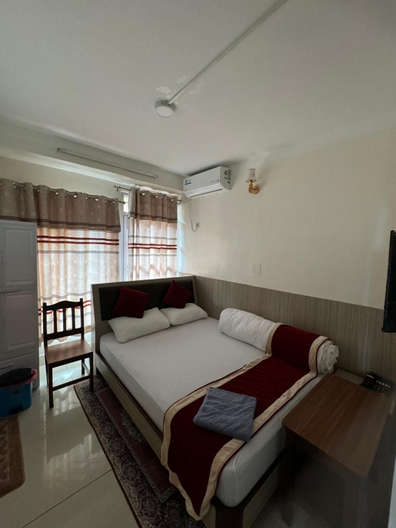 Om Bramha Hotel Katmandu Eksteriør billede
